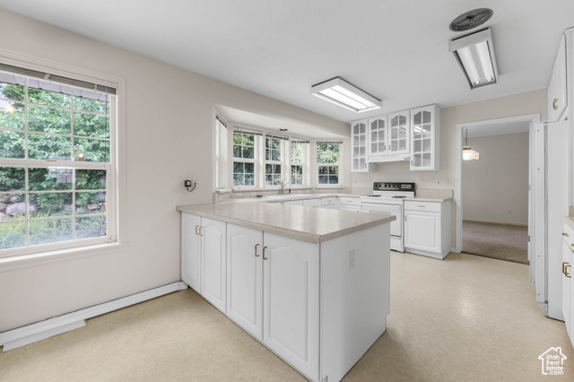 Photo 10 for MLS #2114622 at 2015 Ridgehollow Dr