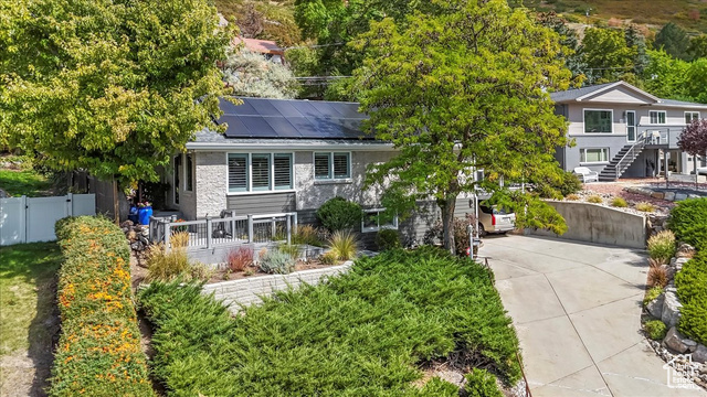 MLS #2114626 - 3419 S Eastwood Dr
