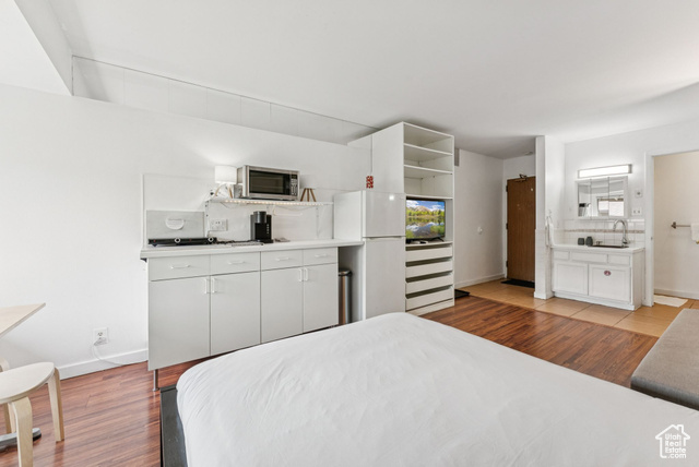 Photo 5 for MLS #2114636 at 2015 Prospector #129