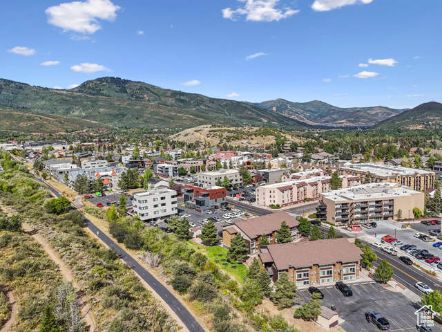 Photo 20 for MLS #2114636 at 2015 Prospector #129