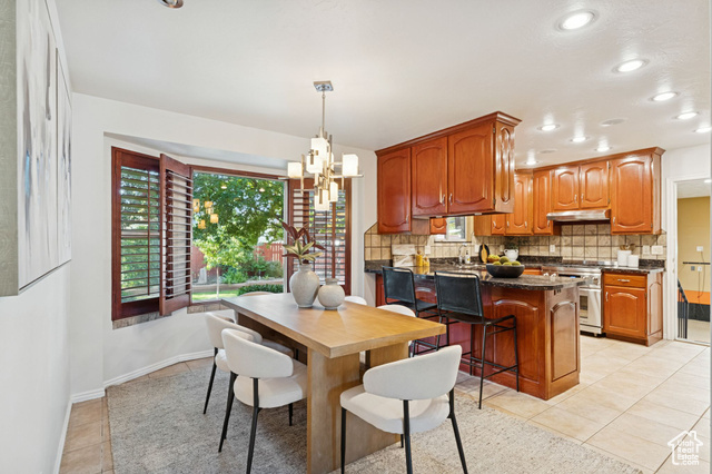 Photo 12 for MLS #2114637 at 1392 E Marbella St