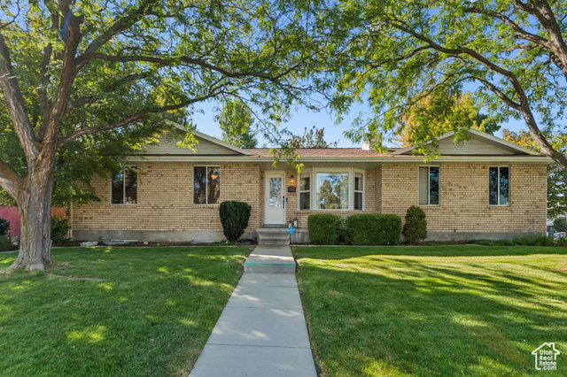 1392 E MARBELLA ST., Sandy UT 84093