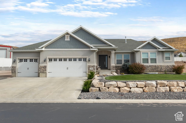 2259 E HORIZON DR, Eagle Mountain UT 84005