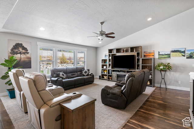 Photo 14 for MLS #2114643 at 2259 E Horizon Dr