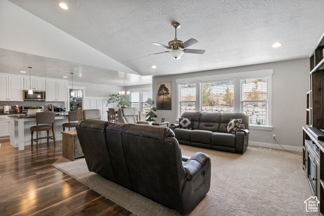 Photo 15 for MLS #2114643 at 2259 E Horizon Dr