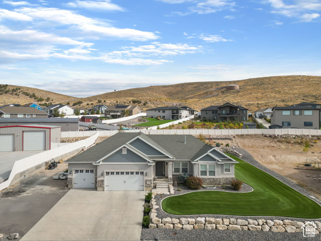 Photo 2 for MLS #2114643 at 2259 E Horizon Dr