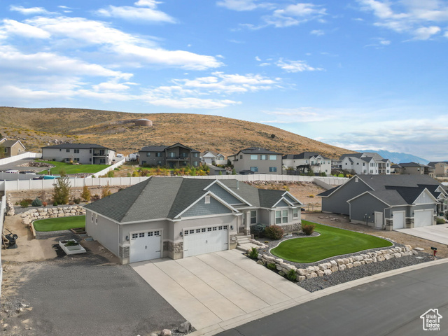 Photo 7 for MLS #2114643 at 2259 E Horizon Dr