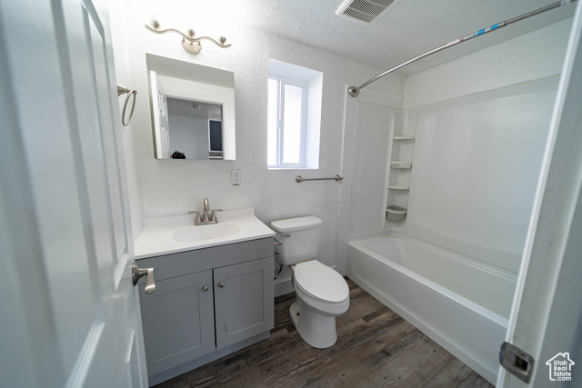 Photo 22 for MLS #2114654 at 311 E 200 South