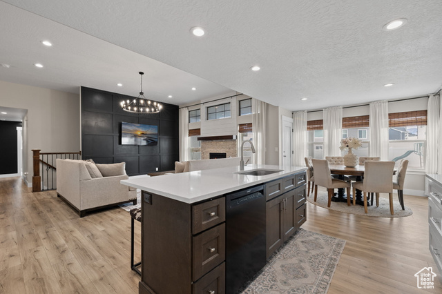 Photo 11 for MLS #2114663 at 765 W Vista View Dr
