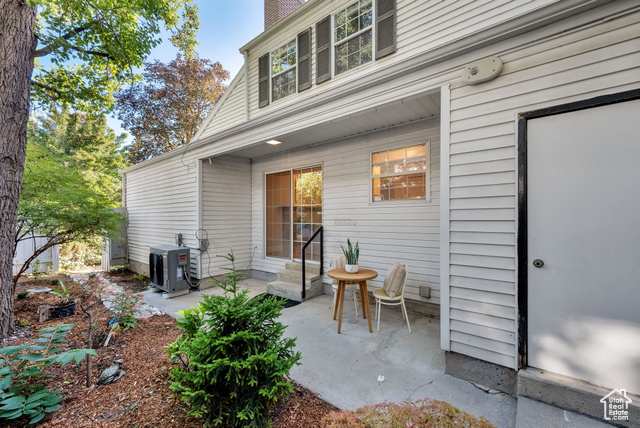 Photo 16 for MLS #2114682 at 1342 E Saxony Place