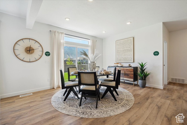 Photo 13 for MLS #2114691 at 662 N Plainsman Dr #101