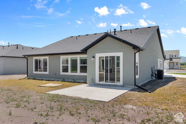Photo 3 for MLS #2114696 at 251 W 2950 South