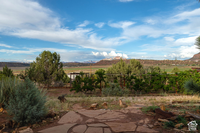 Photo 5 for MLS #2114711 at 1471 W Mardean Cir