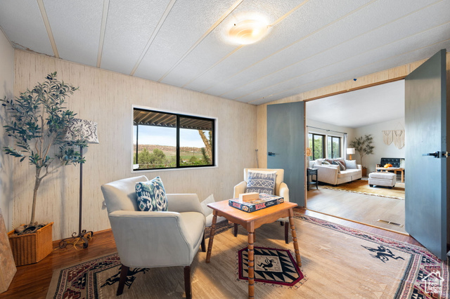 Photo 20 for MLS #2114711 at 1471 W Mardean Cir