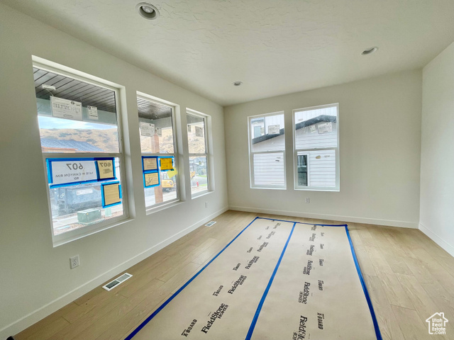 Photo 7 for MLS #2114715 at 1618 W Canyon Rim Rd #607