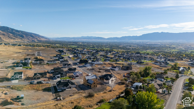 Photo 10 for MLS #2114716 at 1109 E 245 North