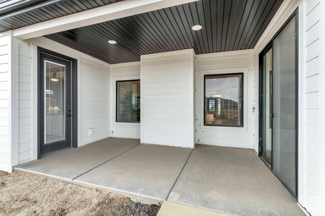 Photo 2 for MLS #2114723 at 1433 N Starry Way #212