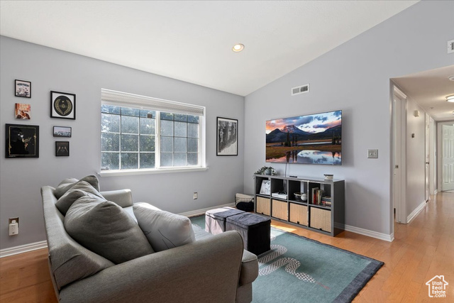 Photo 4 for MLS #2114742 at 315 W 700 North #11