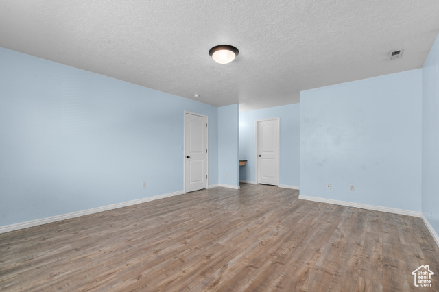 Photo 11 for MLS #2114758 at 13144 S Woods Park Dr