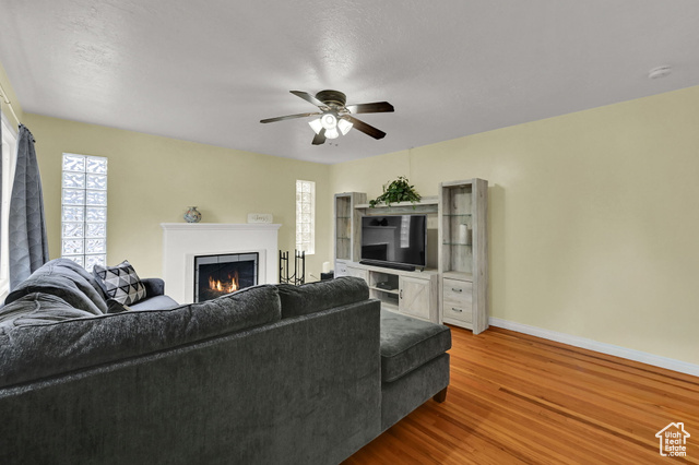 Photo 5 for MLS #2114772 at 522 Jefferson Ave