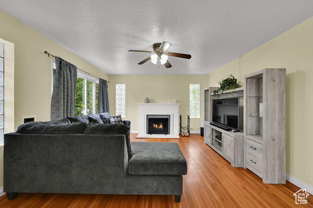 Photo 7 for MLS #2114772 at 522 Jefferson Ave