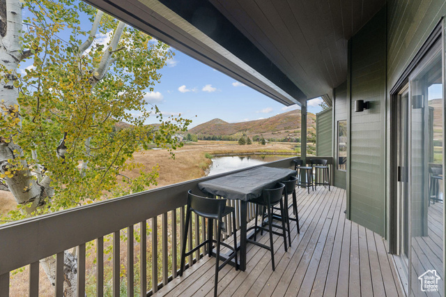 Photo 11 for MLS #2114789 at 1551 Lakeside Cir