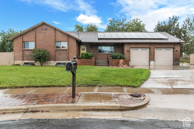 580 N ALLANWOOD PL, Layton UT 84040