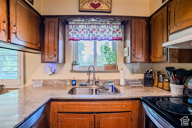 Photo 12 for MLS #2114833 at 1316 W Pinewood Dr