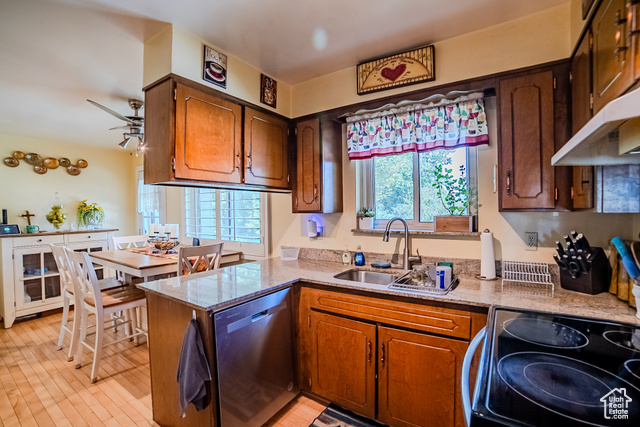 Photo 11 for MLS #2114833 at 1316 W Pinewood Dr