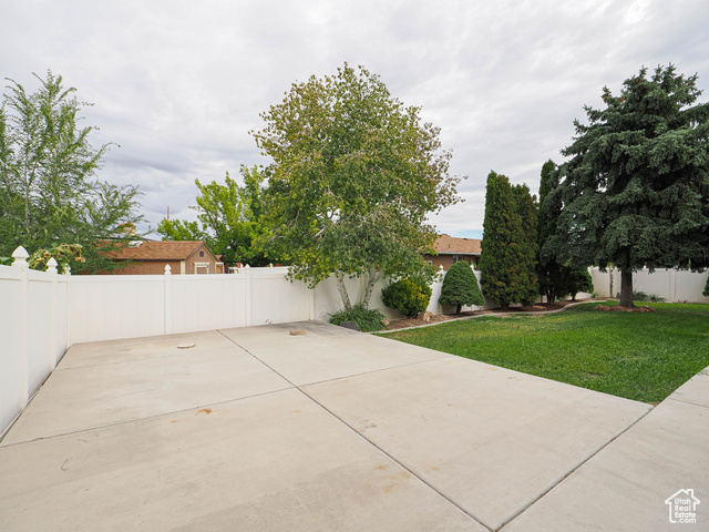 Photo 16 for MLS #2114839 at 3376 W Sunnybrook Dr