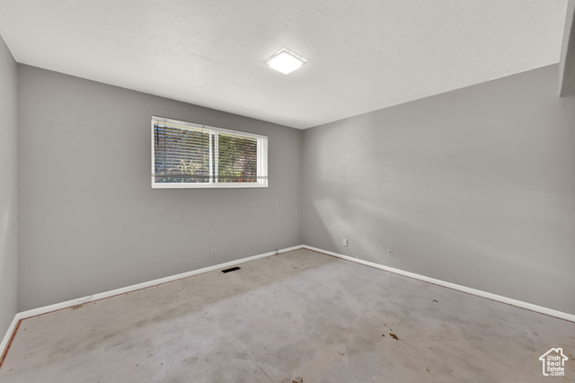 Photo 10 for MLS #2114844 at 2360 E Woodchuck Way