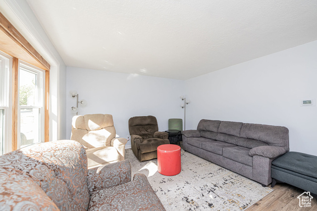 Photo 6 for MLS #2114848 at 1094 N Angel St