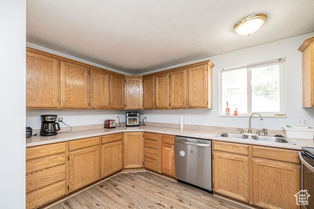 Photo 10 for MLS #2114848 at 1094 N Angel St