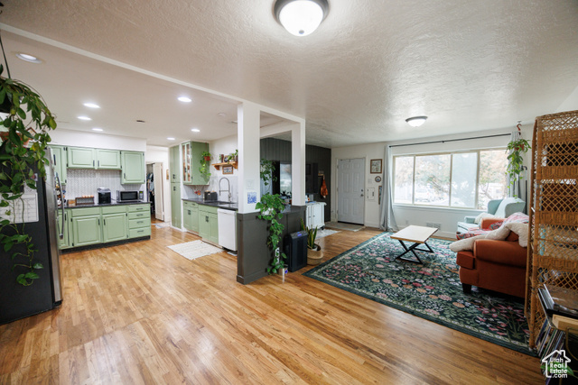 Photo 5 for MLS #2114862 at 1874 N 200 West