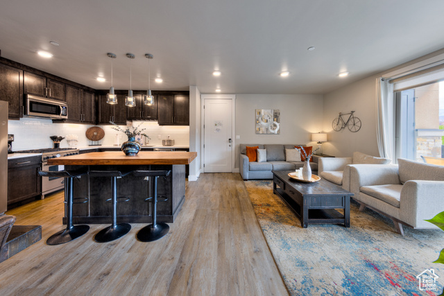 Photo 9 for MLS #2114864 at 2331 Mesa Rd #D-5