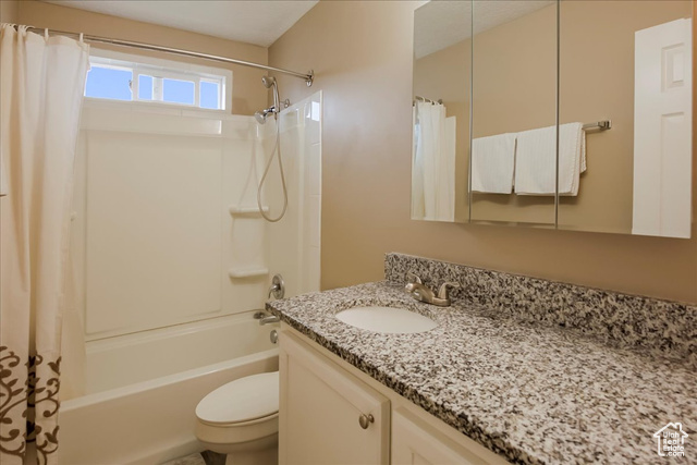 Photo 17 for MLS #2114874 at 1459 N Gramercy Ave