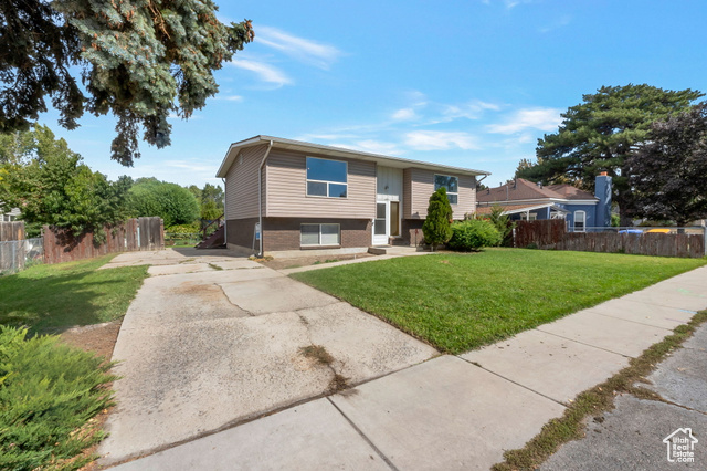 Photo 2 - 240 W 300 North, Lehi UT 84043