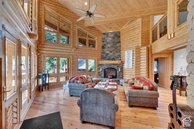 Photo 13 for MLS #2114895 at 8132 S Brighton Rd