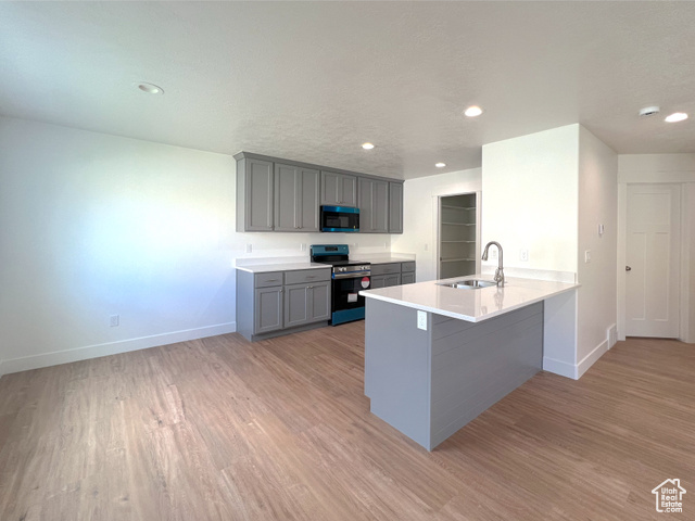 Photo 3 for MLS #2114903 at 639 S 660 East