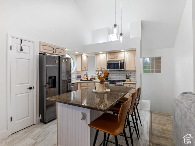 Photo 9 for MLS #2114912 at 7588 S Quail Springs Cir