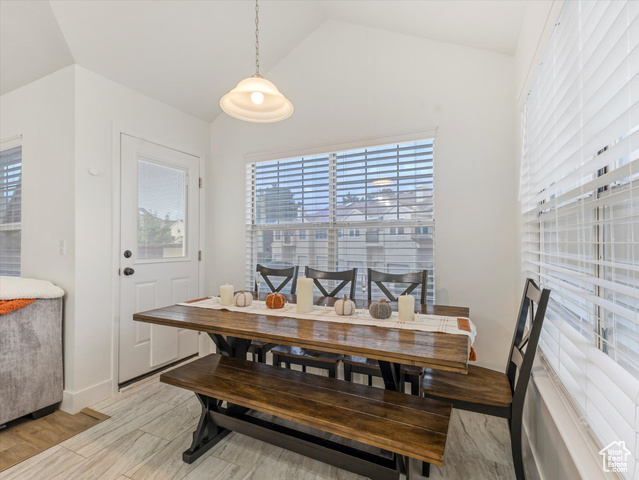 Photo 5 for MLS #2114912 at 7588 S Quail Springs Cir