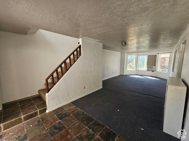 Photo 24 for MLS #2114918 at 207 E Red Hill Rd