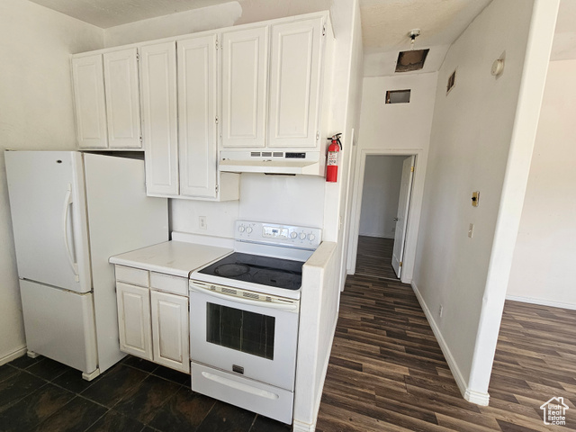 Photo 11 for MLS #2114918 at 207 E Red Hill Rd