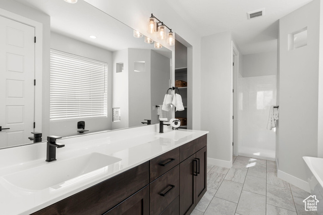 Photo 15 for MLS #2114919 at 1397 W Pocket Mesa Dr