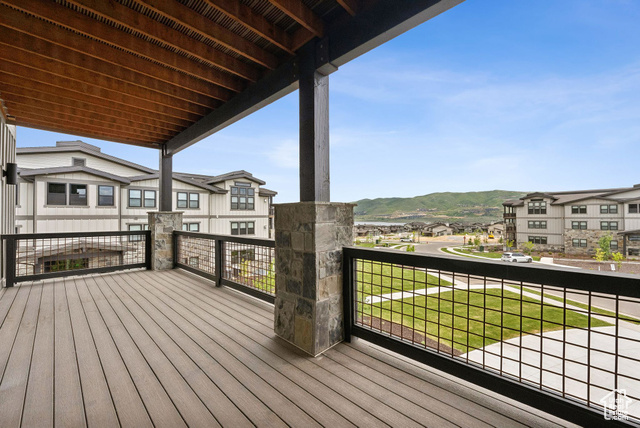 Photo 18 for MLS #2114923 at 1121 W Vos Cir #204