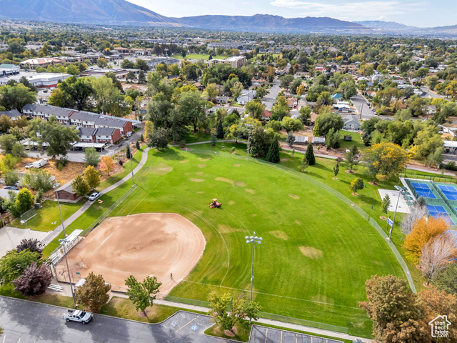 Photo 9 - 8550 S Clairmont Cir, Sandy UT 84070