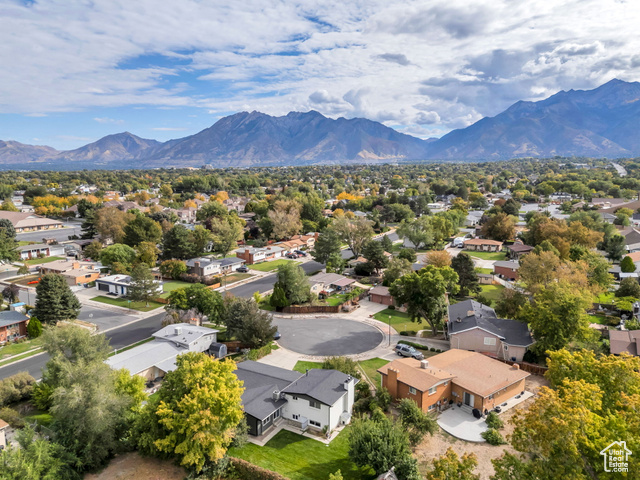 Photo 5 - 8550 S Clairmont Cir, Sandy UT 84070