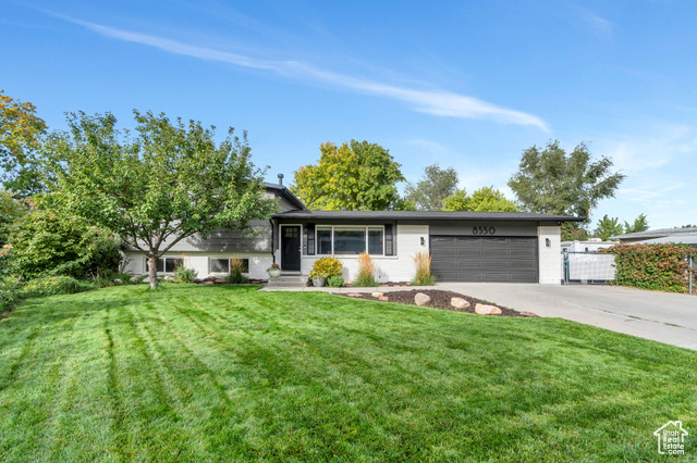 Photo 12 - 8550 S Clairmont Cir, Sandy UT 84070