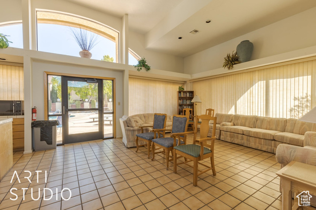 Photo 34 for MLS #2114938 at 301 S 1200 East #112