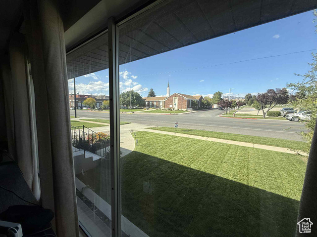 Photo 7 for MLS #2114951 at 556 E 400 North